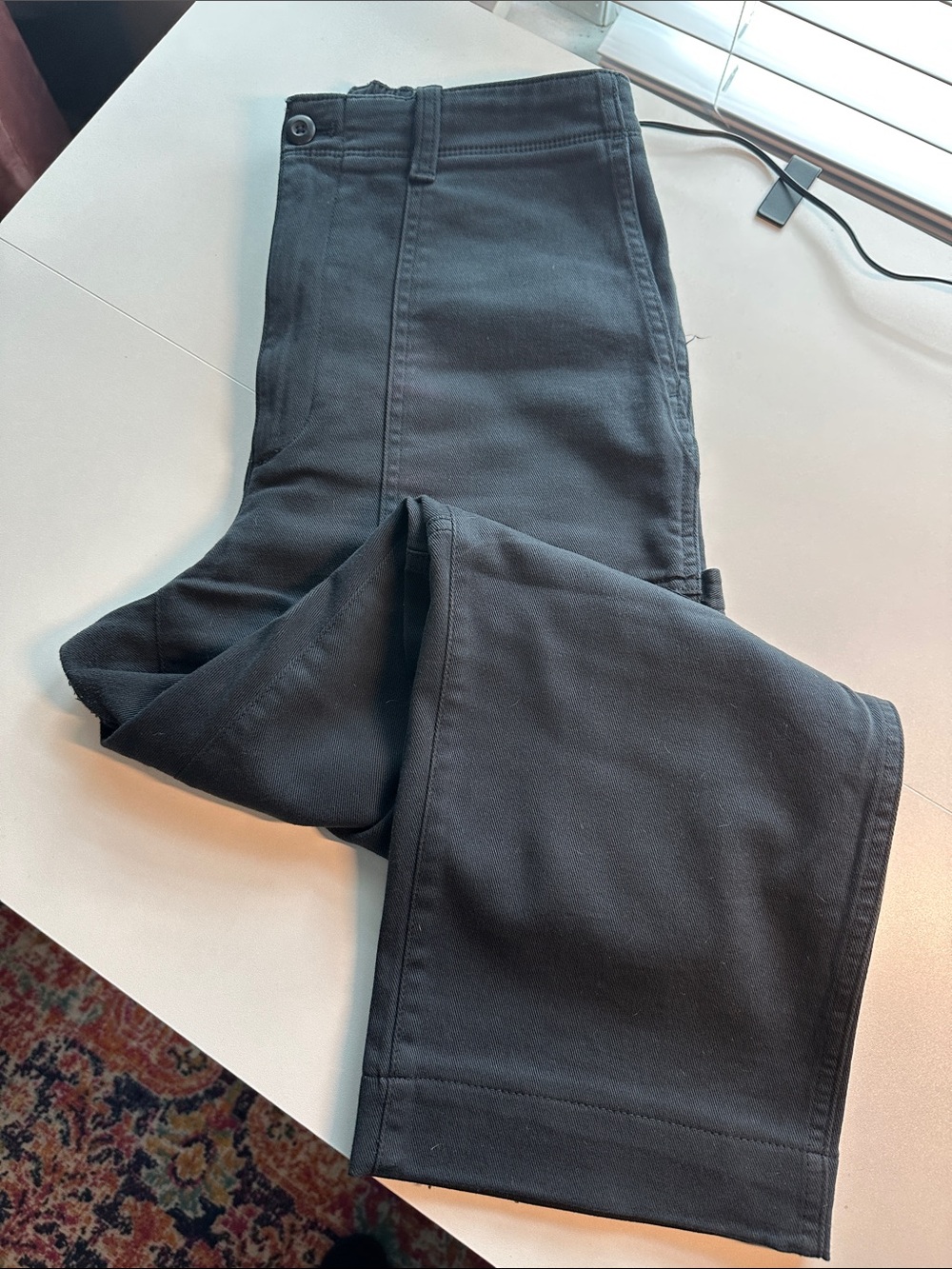 GAP Women's Straight-Leg Carpenter Pants in Black